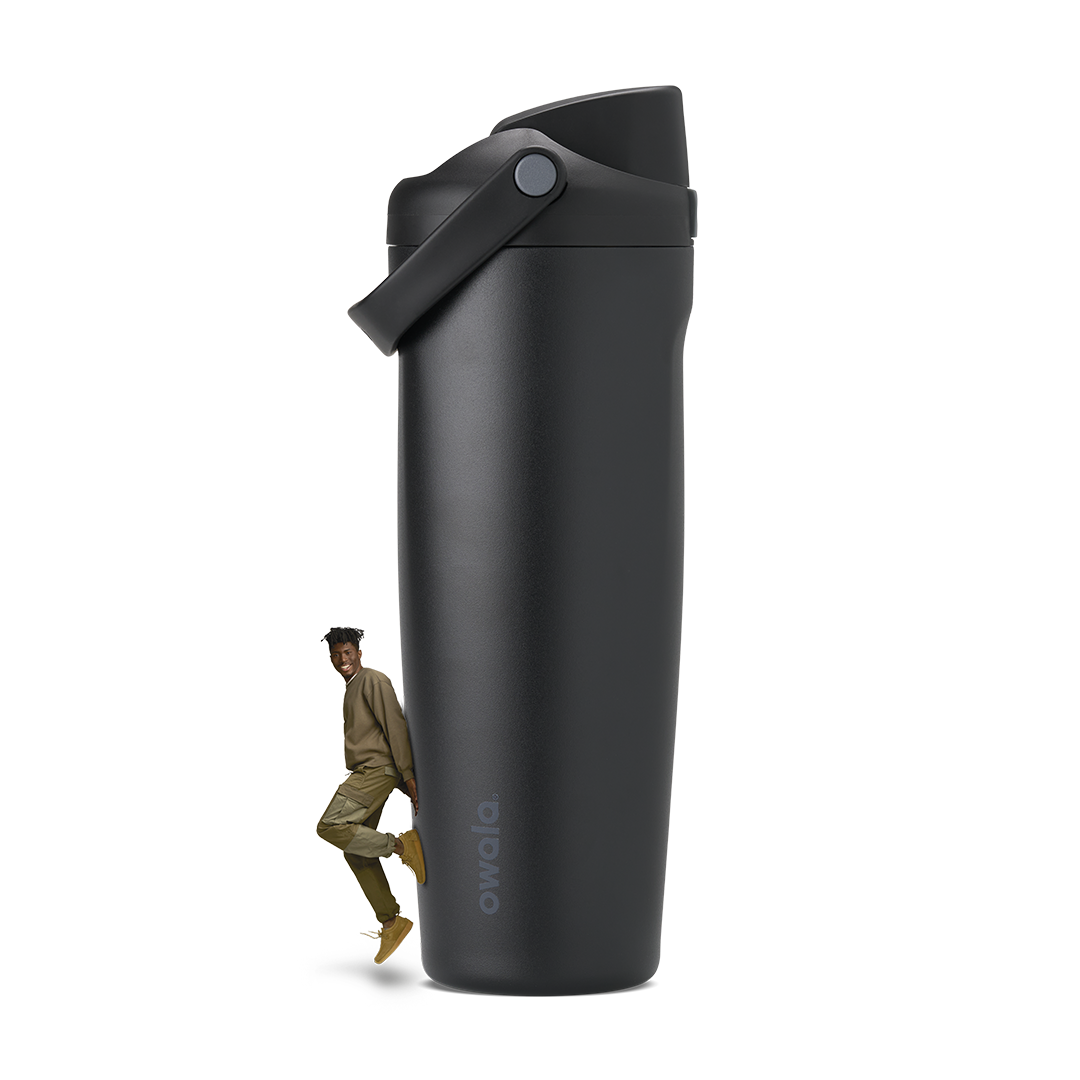 FreeSip Sway 32oz tumbler in Very Very Dark